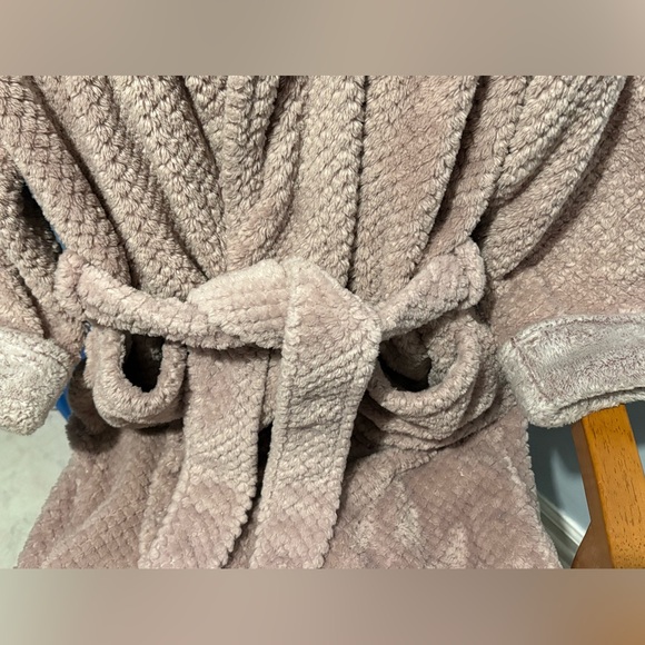 NWOT Carole Hochman women's textured pink plush wrap long robe, Size S - Picture 10 of 16